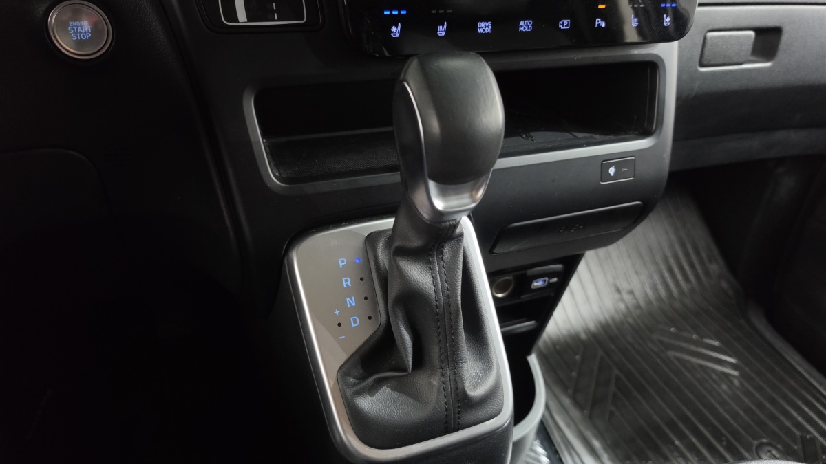 Hyundai Staria, 2023 — фото 8 из 12