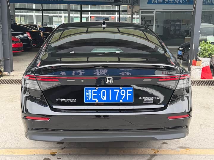 Honda Accord, 2023 — фото 8 из 9