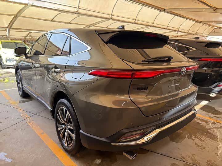 Toyota Harrier, 2023 — фото 8 из 10