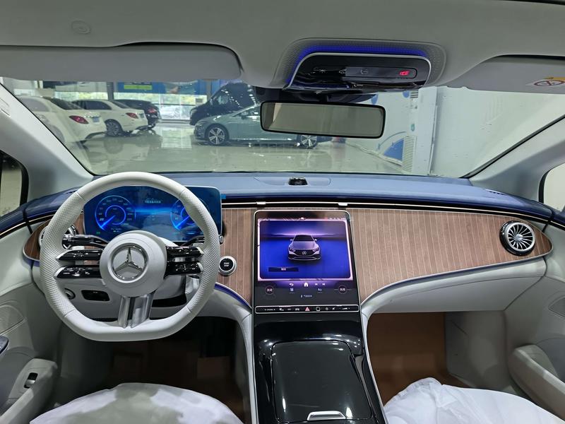 Mercedes-Benz EQE, 2025 — фото 5 из 10