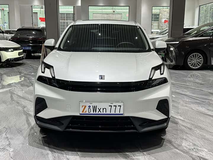 Lynk & Co 06 EM-P Hybrid, 2023 — фото 2 из 9