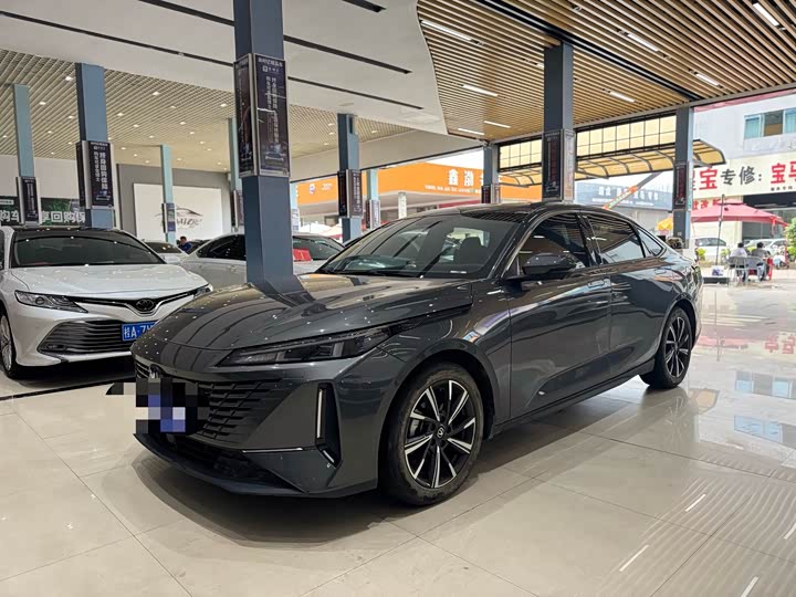 Changan Yida, 2023 — купить в Саратове под ключ