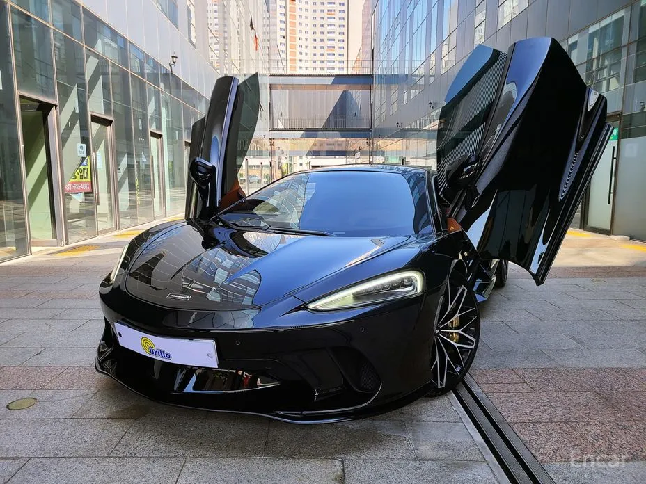 McLaren GT, 2021 — фото 2 из 12
