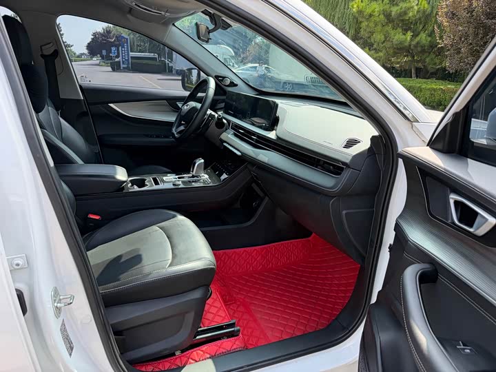 Chery Tiggo 8 Plus, 2022 — фото 8 из 9