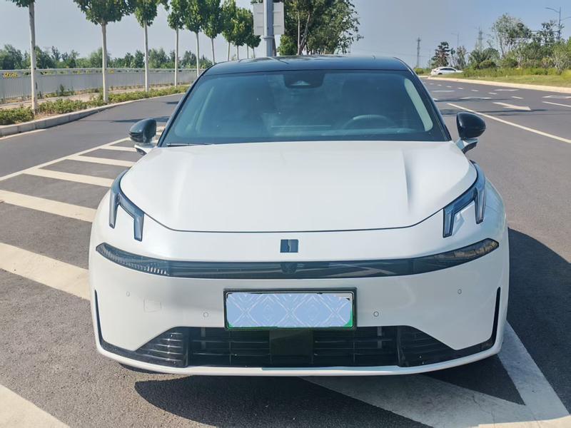Lynk & Co 07 EM-P Hybrid, 2024 — фото 2 из 10