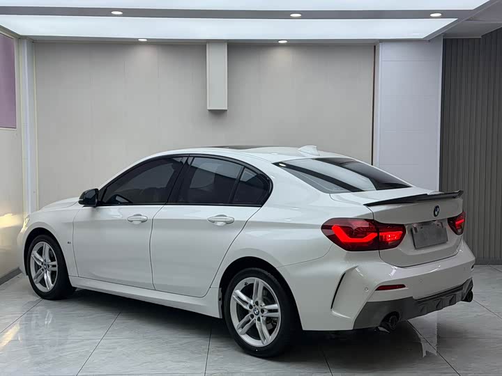 BMW 1 Series, 2023 — фото 6 из 9