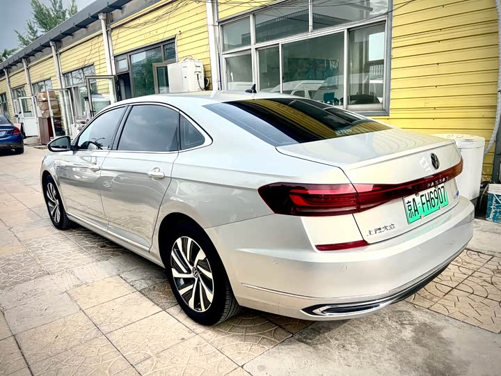 Volkswagen Passat Hybrid, 2022 — фото 7 из 9