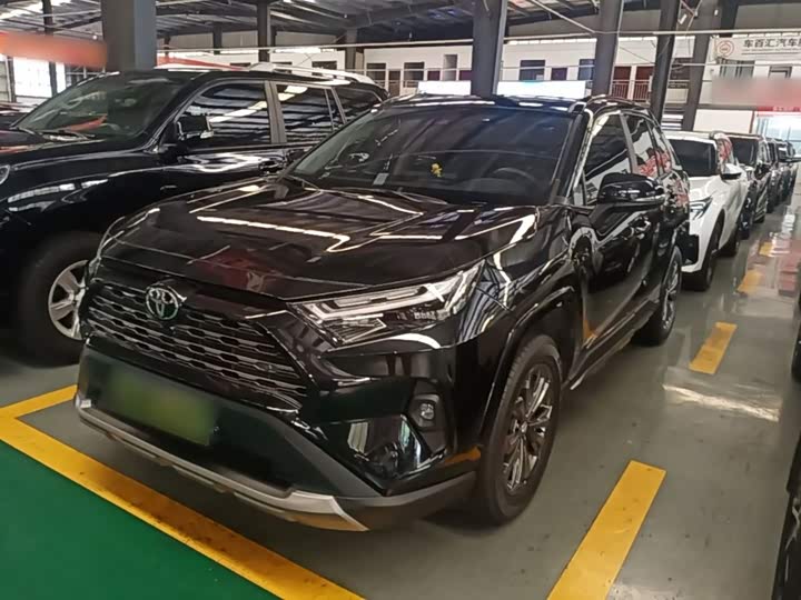Toyota RAV4, 2025 — купить в Смоленске под ключ