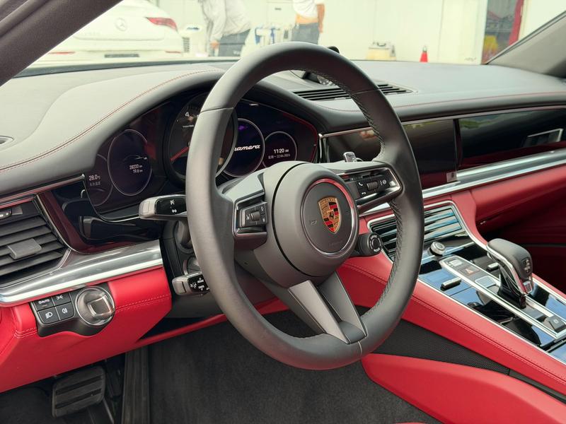 Porsche Panamera, 2023 — фото 10 из 12