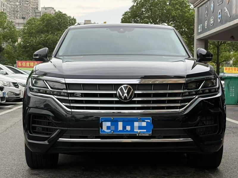 Volkswagen Touareg, 2023 — фото 2 из 9
