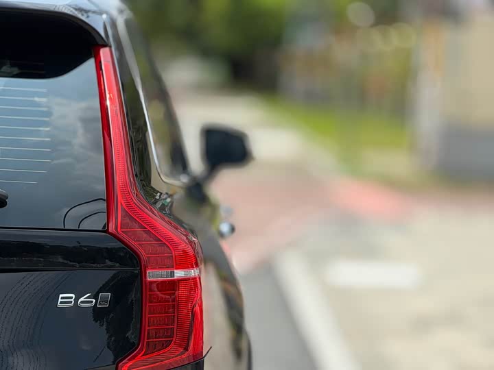 Volvo XC90, 2021 — фото 6 из 9