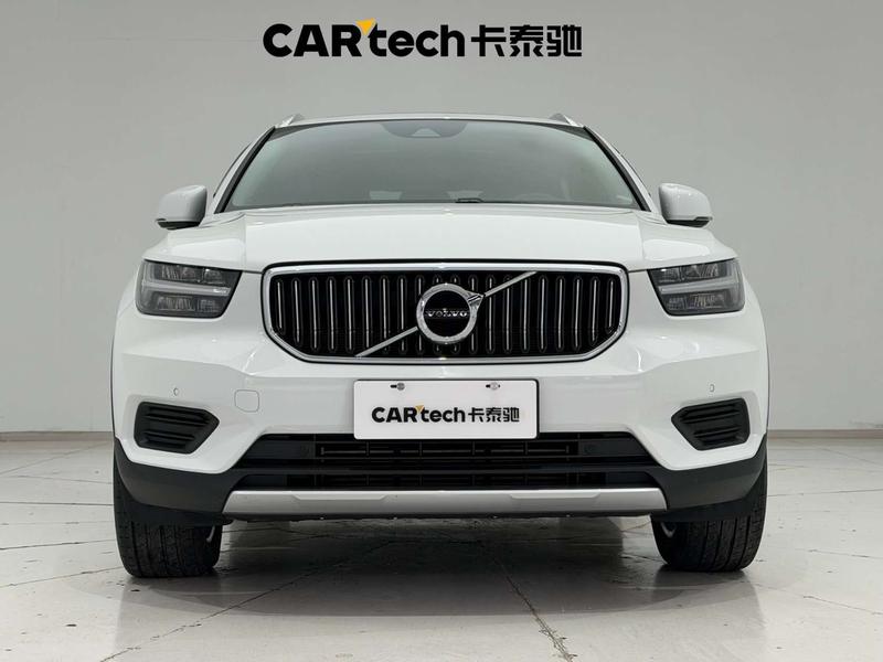 Volvo XC40, 2022 — фото 2 из 12
