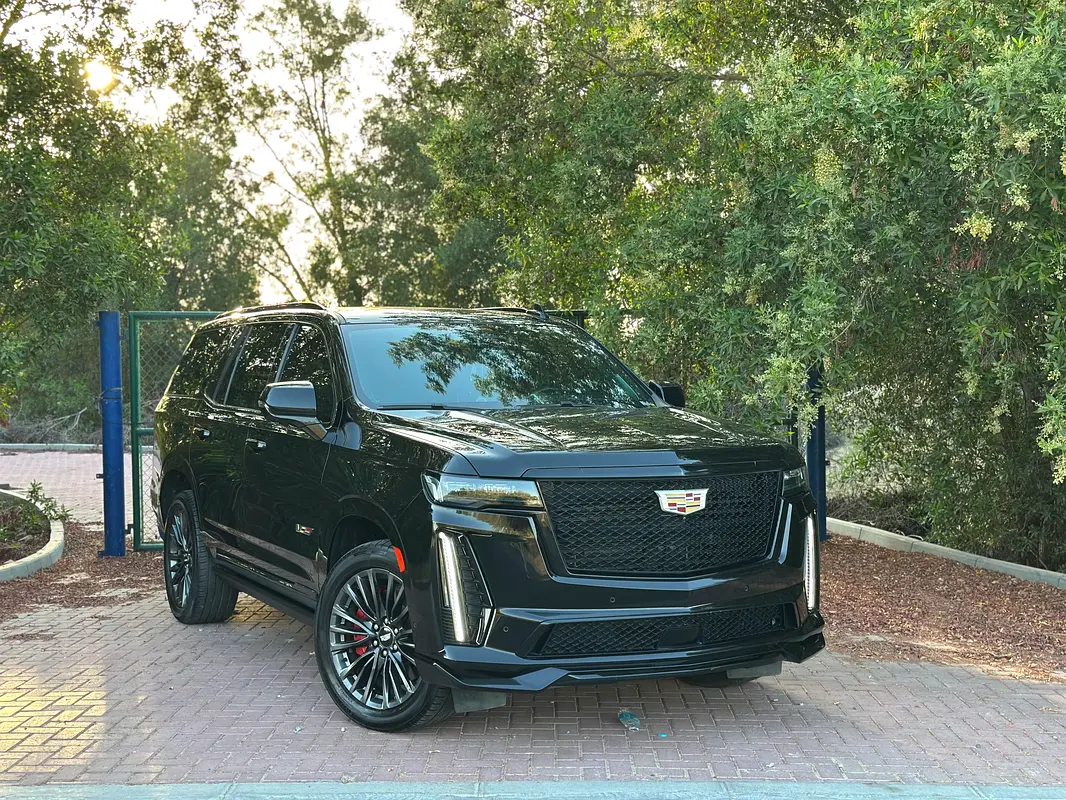 Cadillac Escalade, 2023 — фото 3 из 10