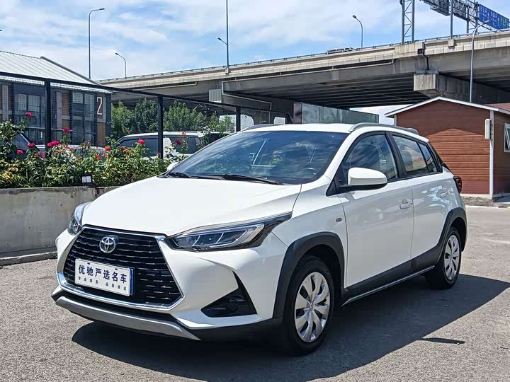 Toyota Yaris L Hatchback, 2021 — купить в Туле под ключ