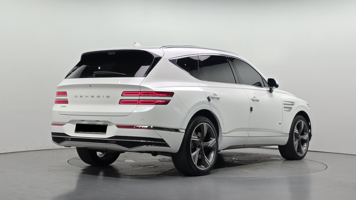 Genesis GV80, 2023 — фото 2 из 12