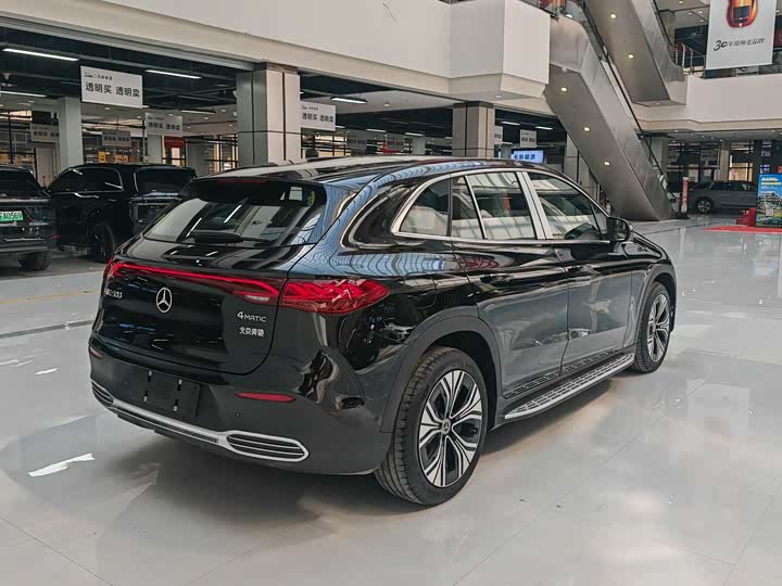 Mercedes-Benz EQE SUV, 2026 — фото 5 из 9