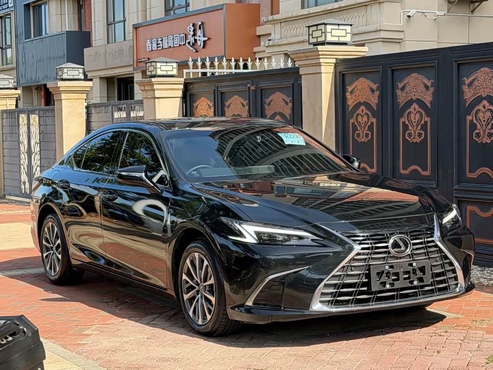 Lexus ES, 2026 — фото 3 из 9