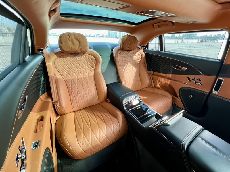 Bentley Flying Spur, 2021 — фото 11 из 12