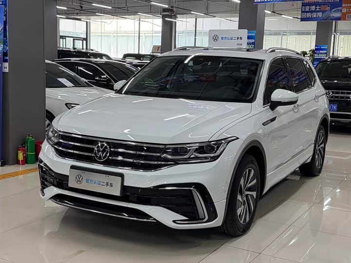 Volkswagen Tiguan L Hybrid, 2023 — купить в Белгороде под ключ
