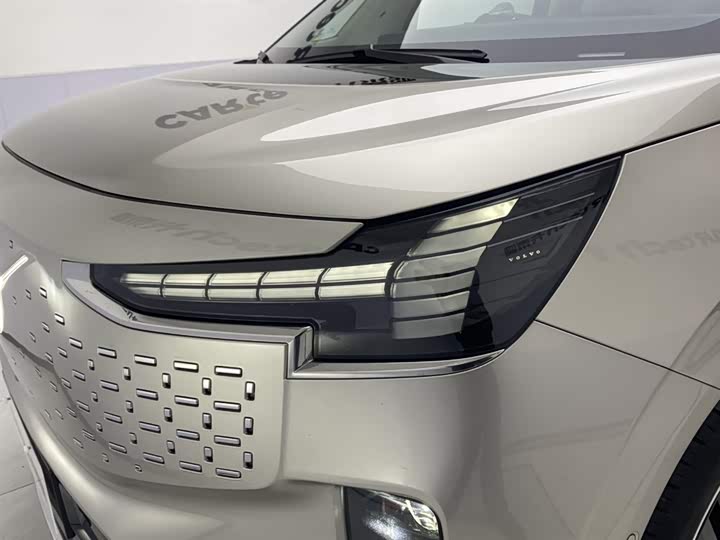 Volvo EM90, 2024 — фото 9 из 9