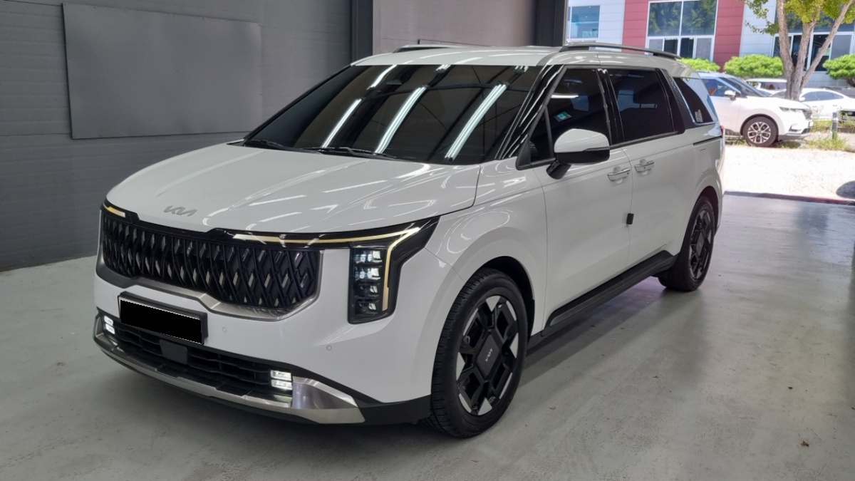 Kia Carnival, 2023 — купить в Санкт-Петербурге под ключ