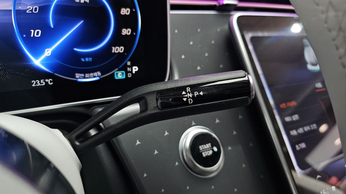 Mercedes-Benz EQE, 2025 — фото 8 из 12