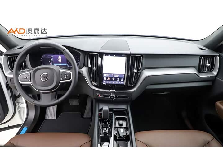 Volvo XC60, 2024 — фото 5 из 9