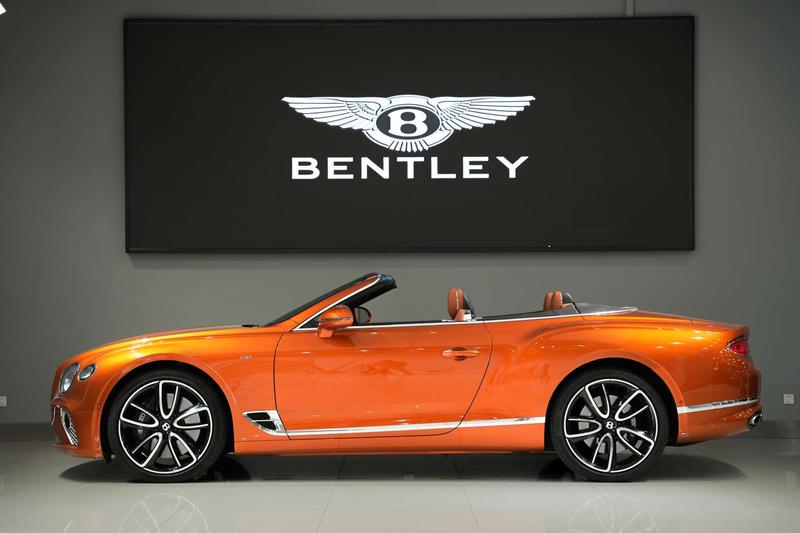 Bentley Continental GT, 2022 — фото 2 из 8