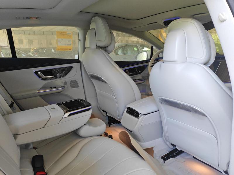 Mercedes-Benz EQE, 2025 — фото 7 из 8