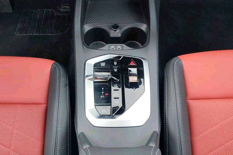 BMW 2 Series, 2025 — фото 8 из 11