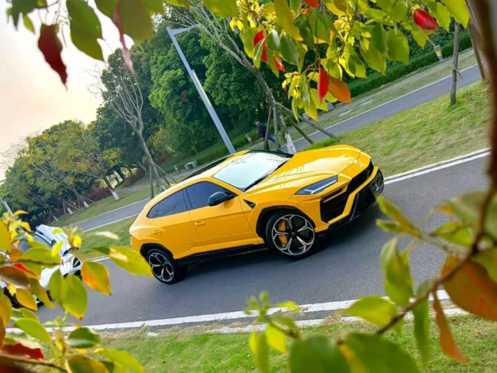 Lamborghini Urus, 2021 — фото 3 из 9