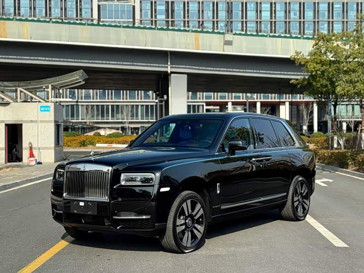 Rolls-Royce Cullinan, 2023 — купить в Тольятти под ключ