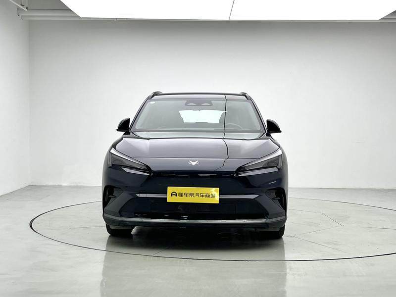 BAIC Arcfox Alpha T5, 2025 — фото 2 из 12