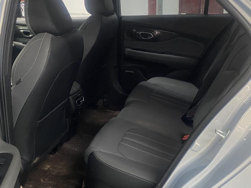 GAC Trumpchi Empow R, 2025 — фото 12 из 12