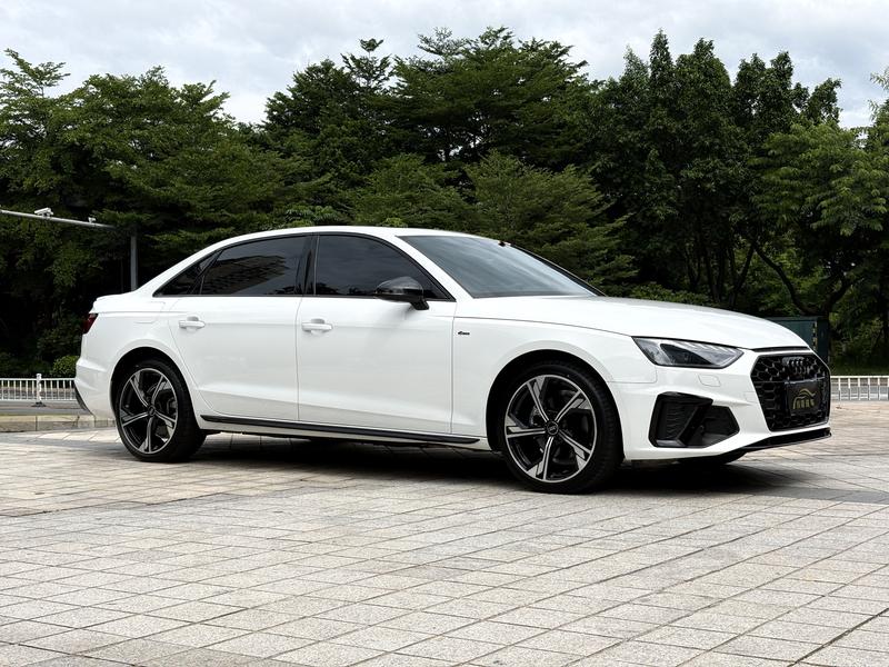 Audi A4L, 2023 — фото 3 из 9