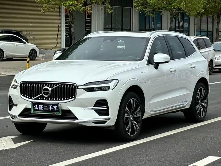 Volvo XC60 Hybrid, 2022 — купить в Санкт-Петербурге под ключ