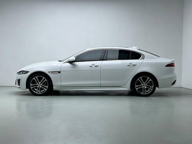 Jaguar XE L, 2023 — фото 4 из 12
