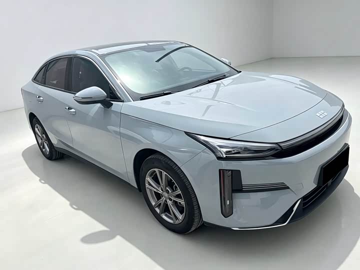 Geely Galaxy L6, 2024 — фото 3 из 9