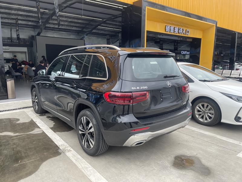 Mercedes-Benz GLB-Class, 2023 — фото 4 из 10