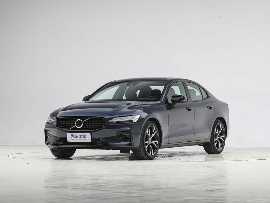 Volvo S60, 2026 — купить в Саратове под ключ