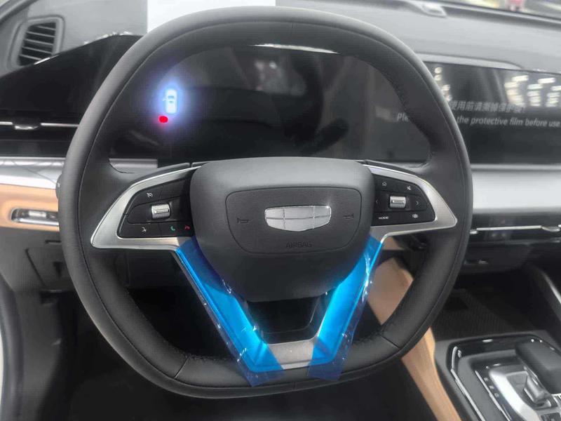 Geely Okavango Pro, 2025 — фото 8 из 9