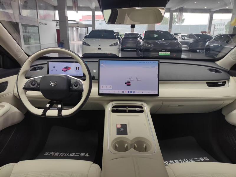 BAIC Arcfox S3, 2026 — фото 8 из 12