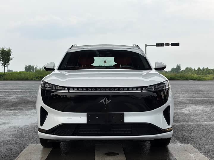 Dongfeng Yipai eπ 008, 2024 — купить в Санкт-Петербурге под ключ