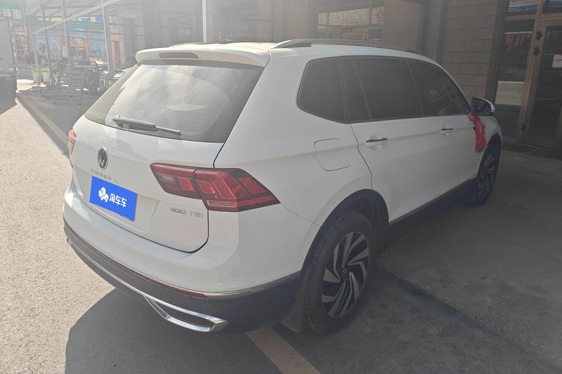 Volkswagen Tiguan L Pro, 2023 — фото 3 из 11