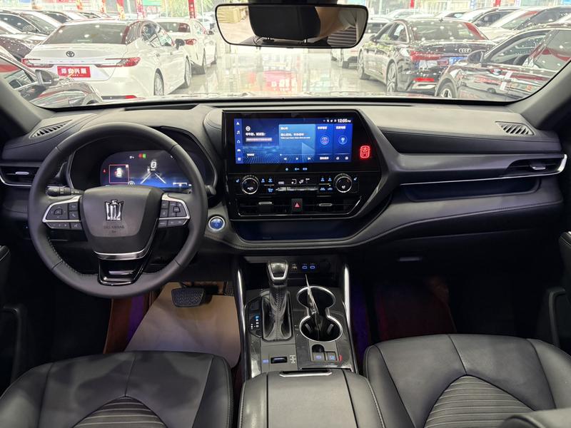 Toyota Crown Kluger, 2021 — фото 7 из 12