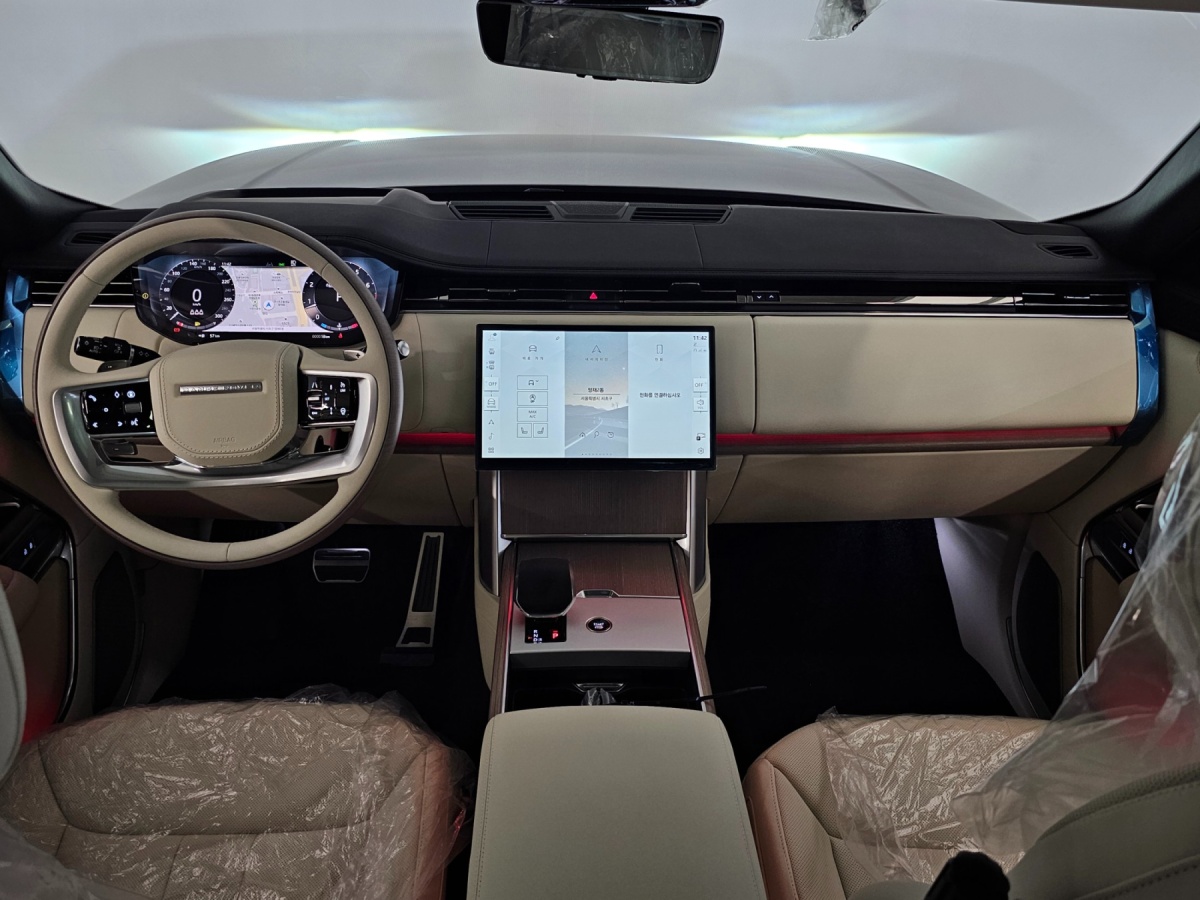 Land Rover Range Rover, 2025 — фото 5 из 12