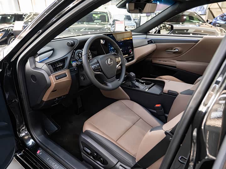 Lexus ES, 2024 — фото 9 из 9