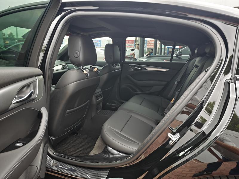 Cadillac CT5, 2026 — фото 11 из 12