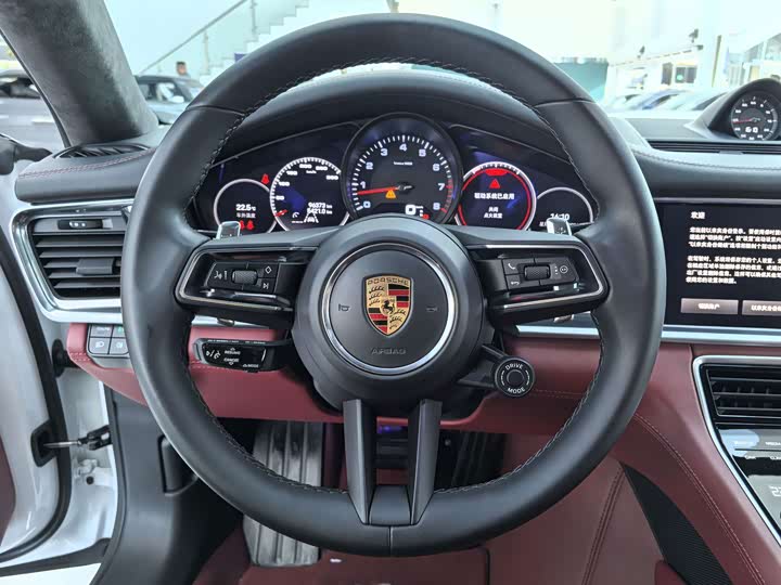 Porsche Panamera, 2022 — фото 8 из 9