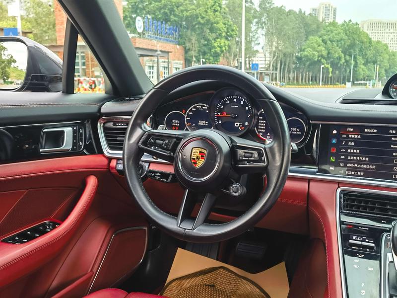 Porsche Panamera, 2021 — фото 10 из 12